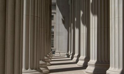 連邦準備制度理事会のエリック・ローゼングレンはビットコインが圧力を受けると予想している
