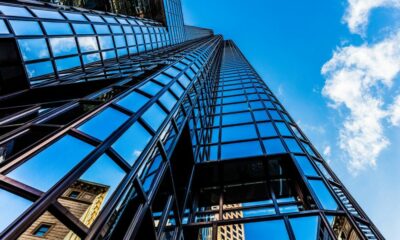 ビットコインの小売りでの採用が55,000ドルで課題になる理由
