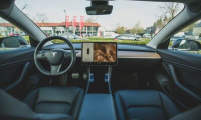 「それでもミームコイン」ドージコインはテスラの車に役立つかもしれません