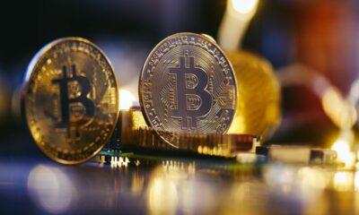 専門家は、ビットコインが「リスク資産」であるか「保険資産」であるかについて意見を述べています