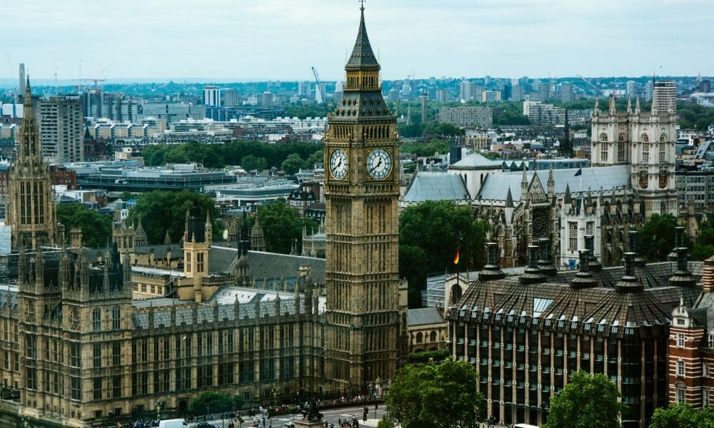 Rishi Sunakの治世下で英国で制限された海外からの暗号サービス?