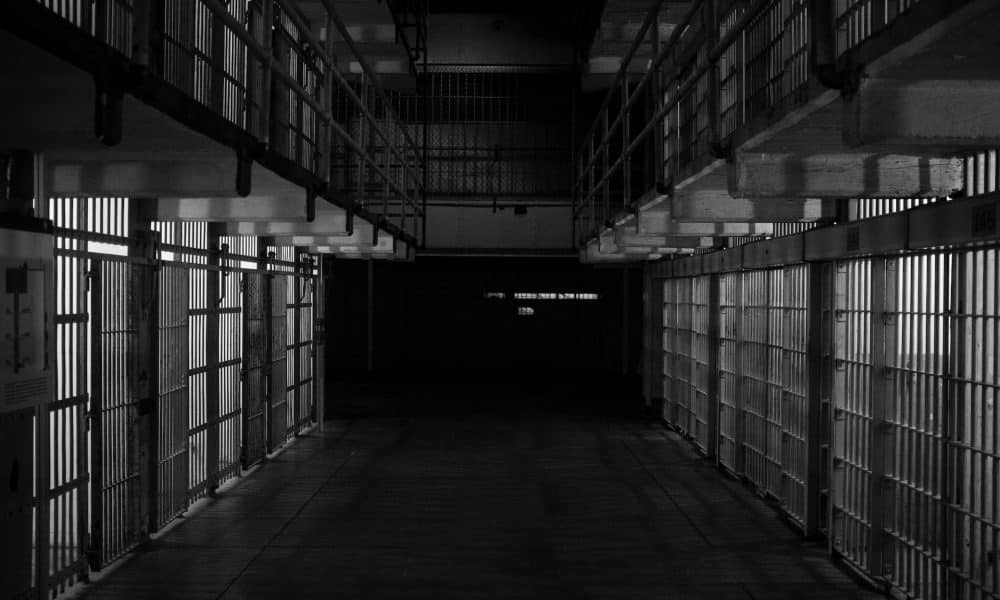 裁判官はサム・バンクマン・フリードを刑務所に送ることを検討している、その理由は次のとおりです
