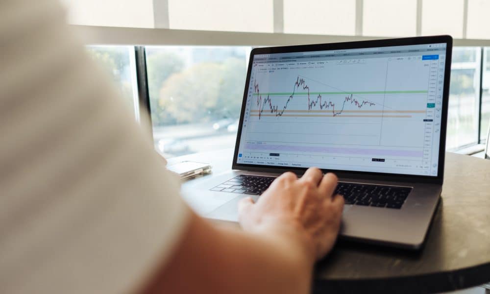 Coinbase が Binance USD (BUSD) の取引を一時停止